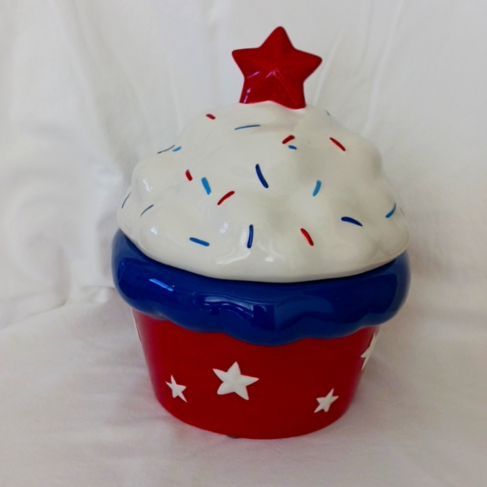 Americana Cupcake-shaped Cookie Jar